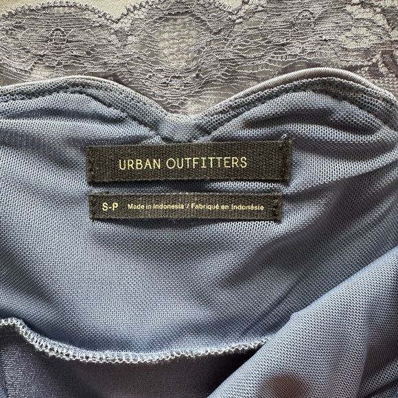 Urban Outfitters Slip Lace mini dress. Periwinkle color - Picture 4 of 5